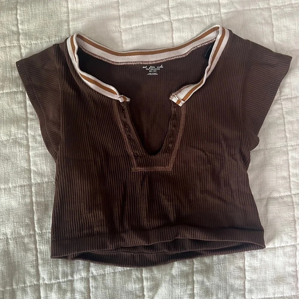 urban outfitters cropped top - Picture 1 of 3